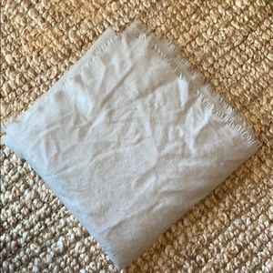 Cuyana Grey Cashmere Scarf